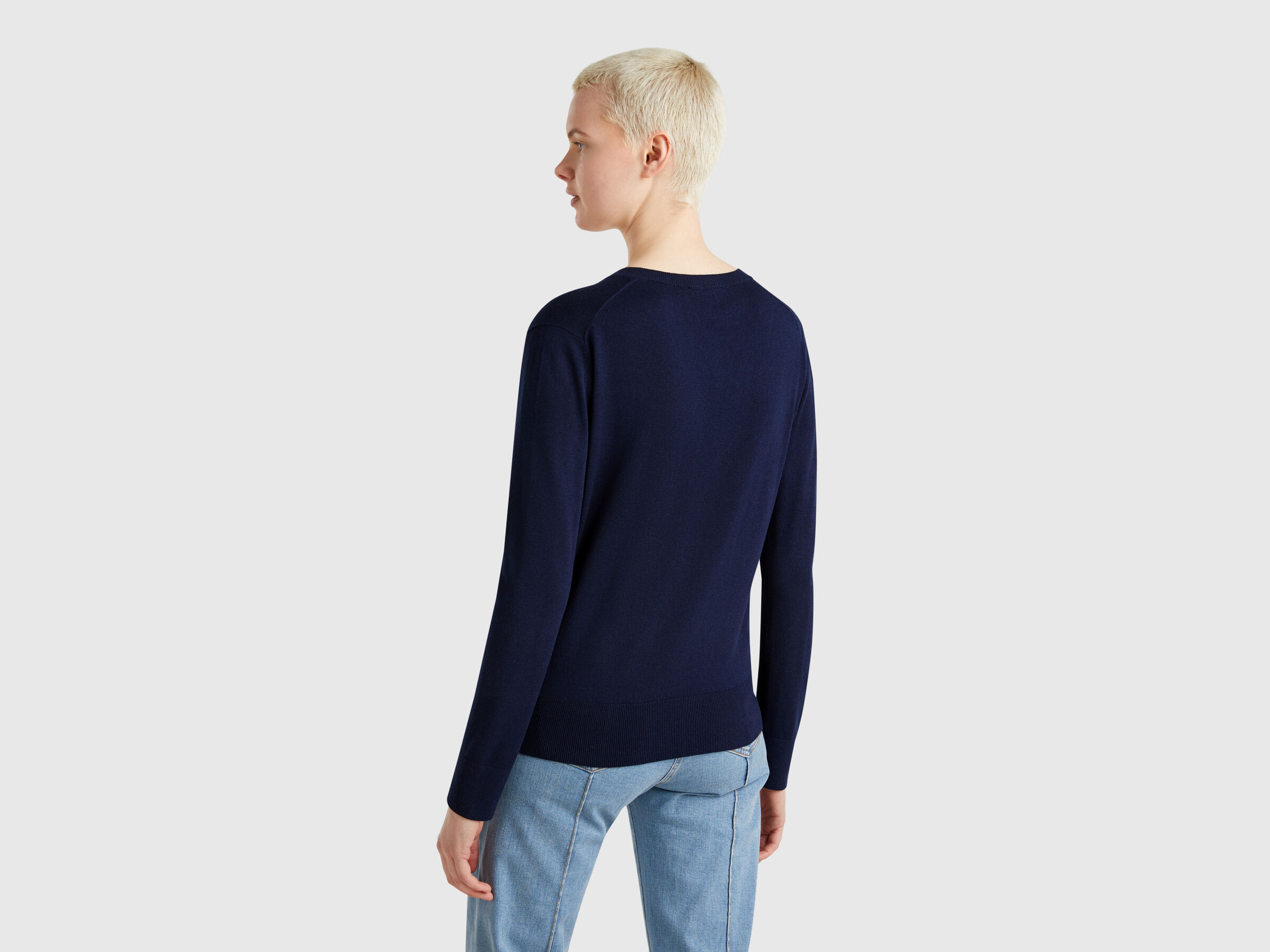 MAGLIA SCOLLO V M/L Donna image number 1