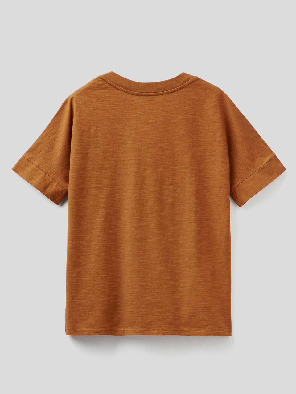 T-shirt con scollo a V 100% cotone image number 2