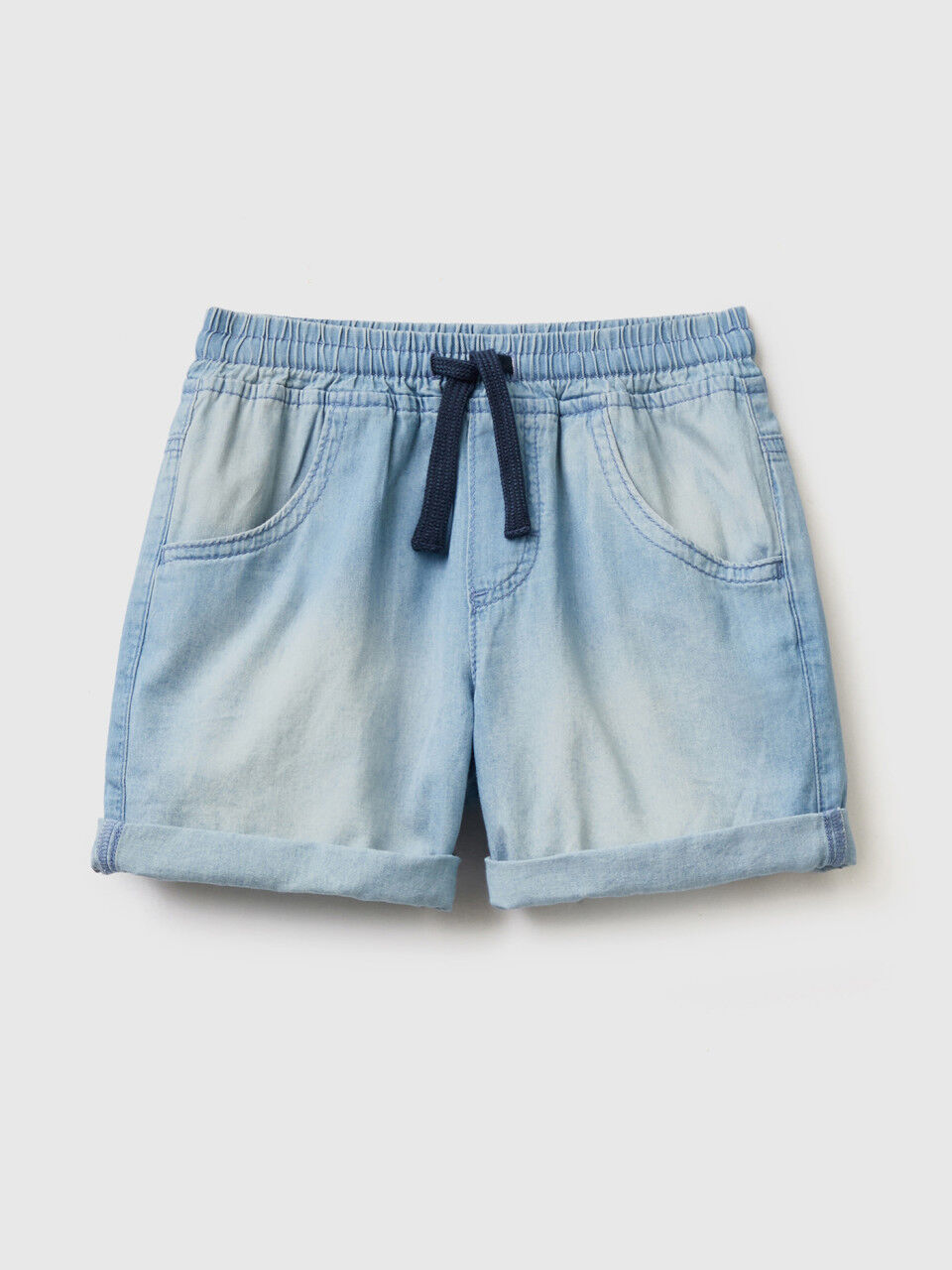 Short jeans hotsell bebe garcon