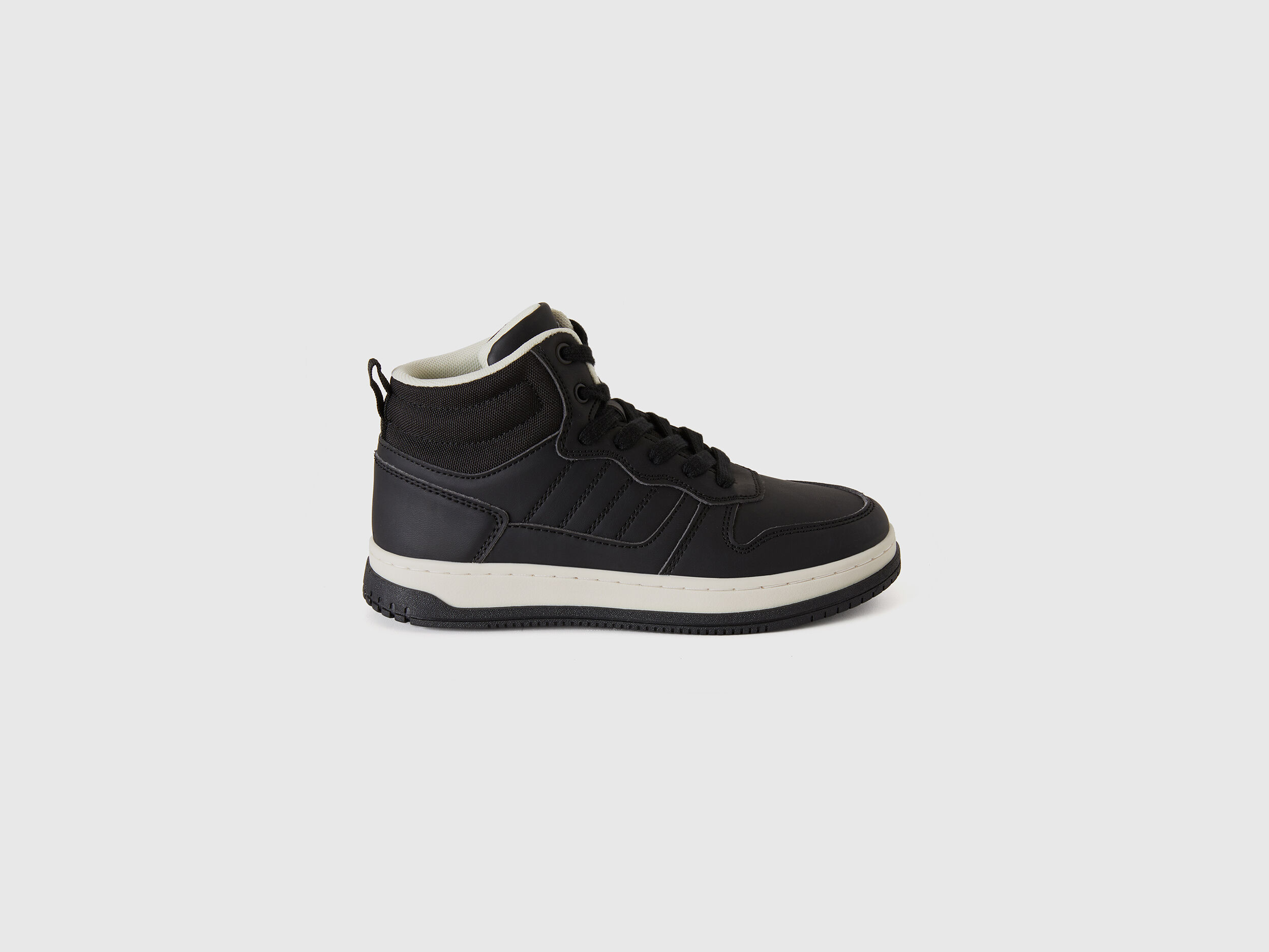 Sneakers alte o basse top