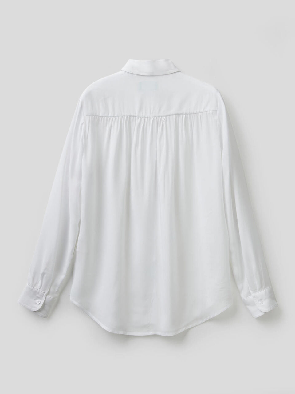 Flowy shirt with rouching image number 2