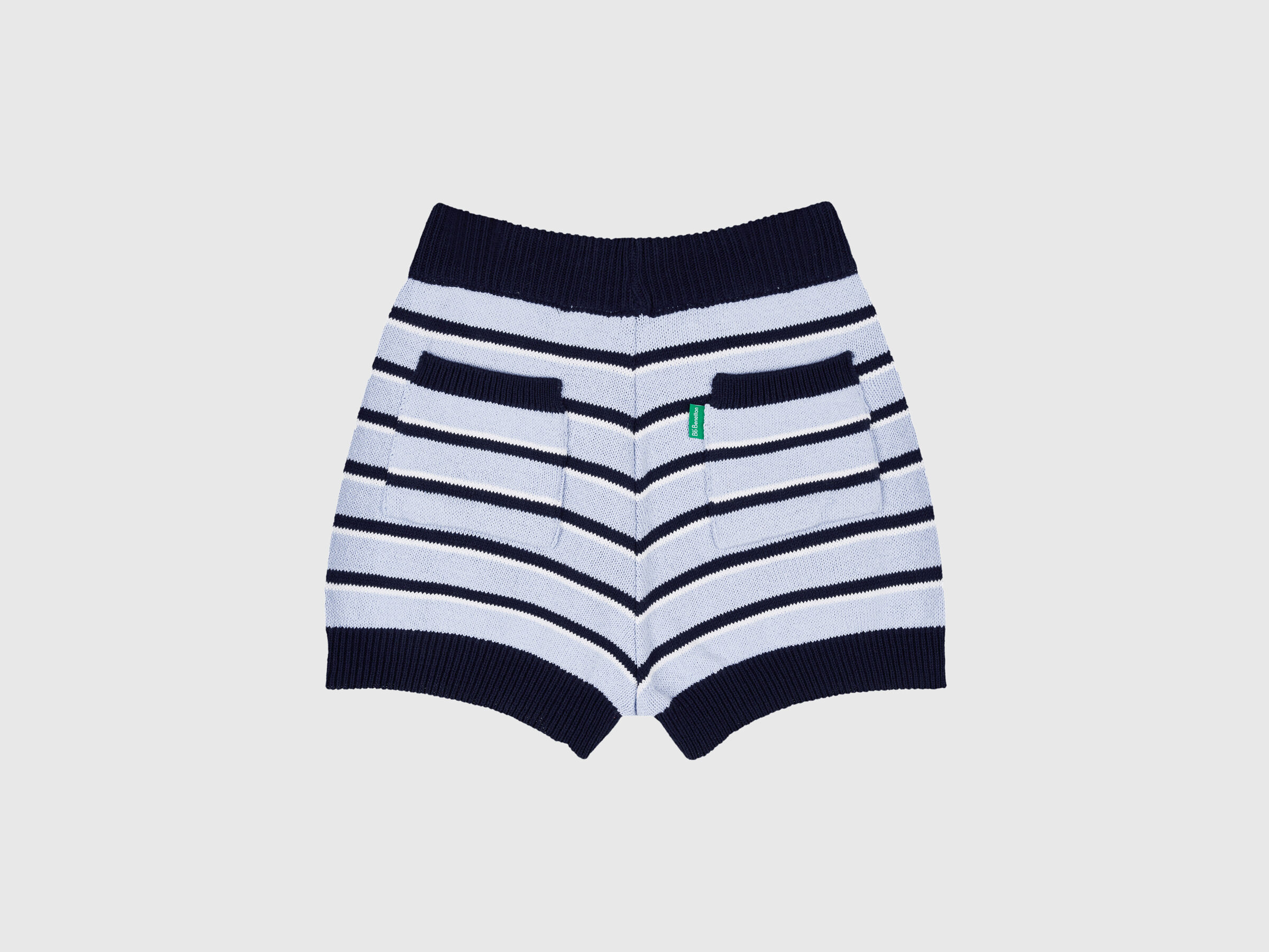 SHORTS Damen image number 4