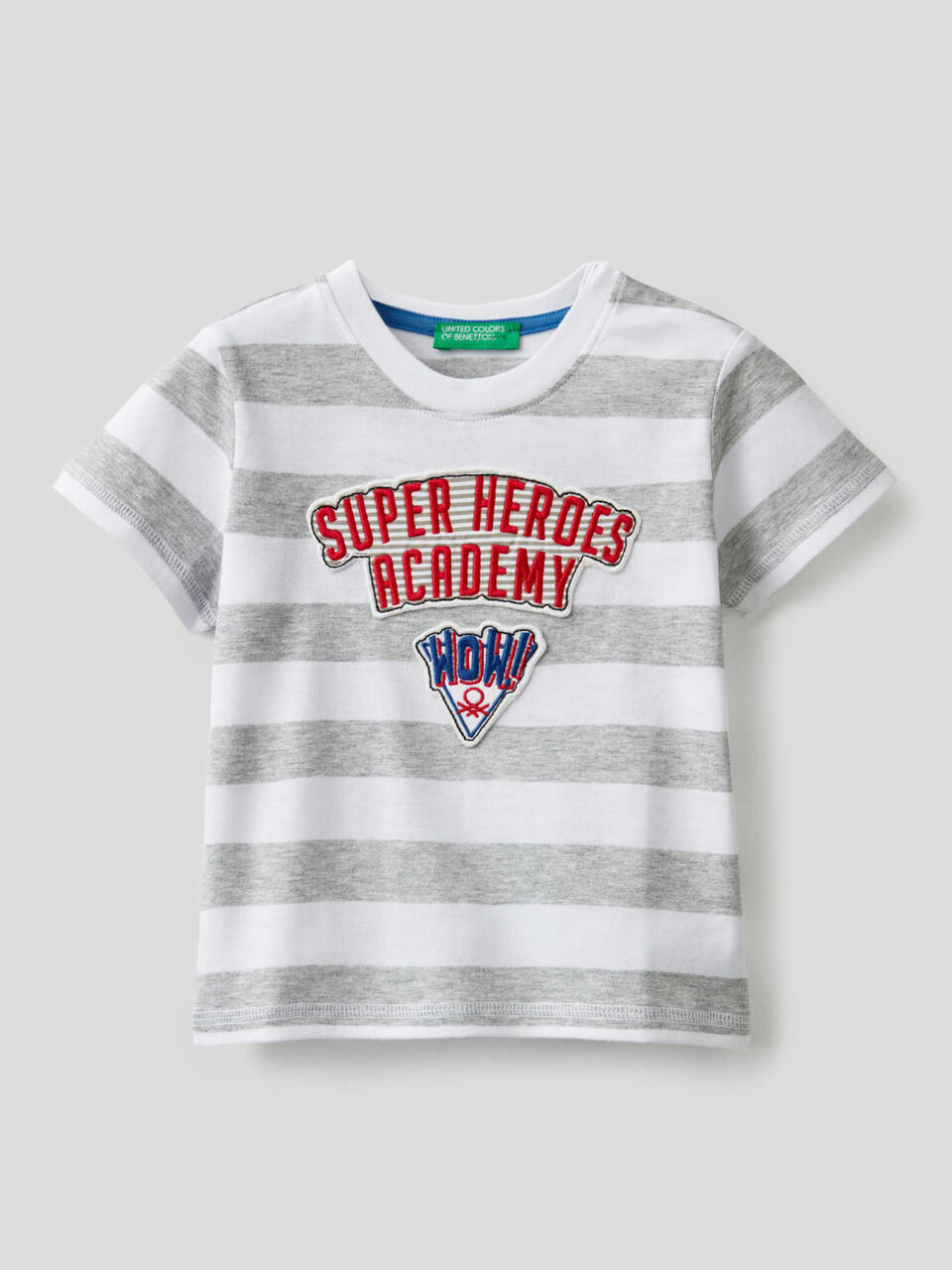 T-shirt a righe con patch image number 1