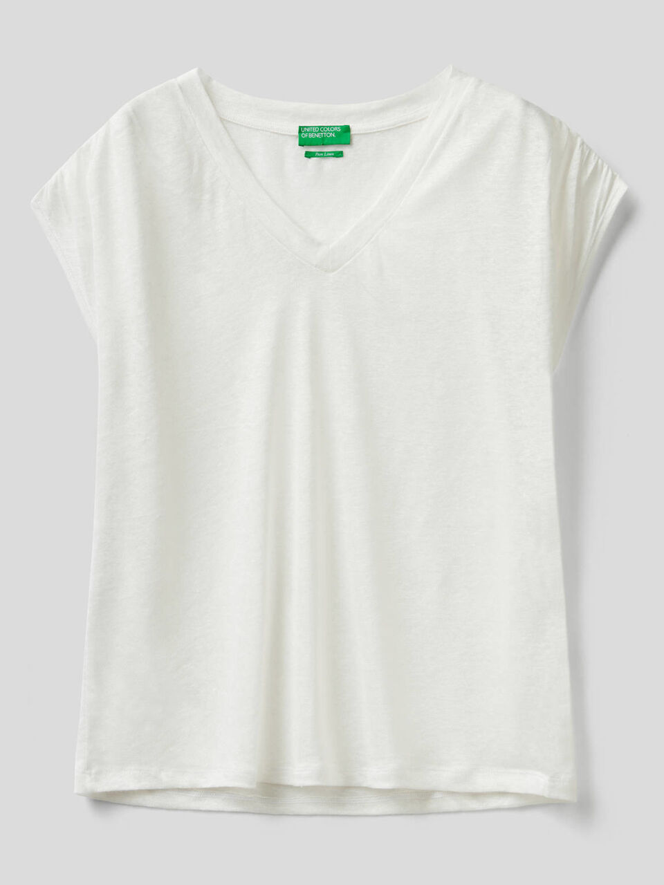 Top with V-neck in pure linen image number 1