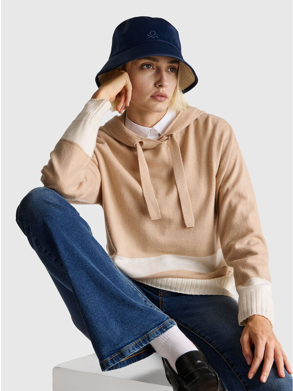 Maglia beige in misto cashmere con cappuccio Donna