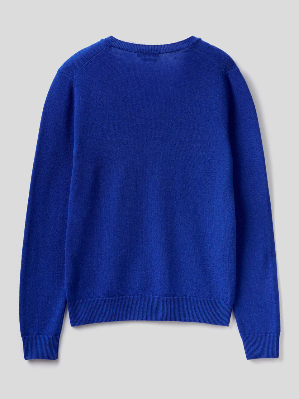 Maglia con scollo a V in pura lana vergine image number 2