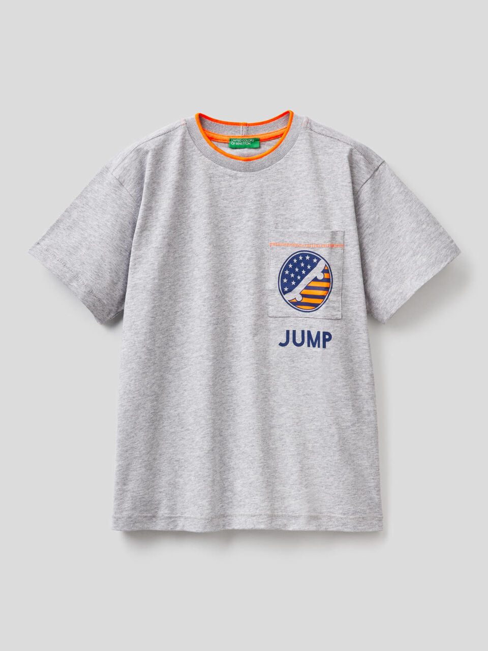 T-Shirt mit kleiner Tasche image number 1