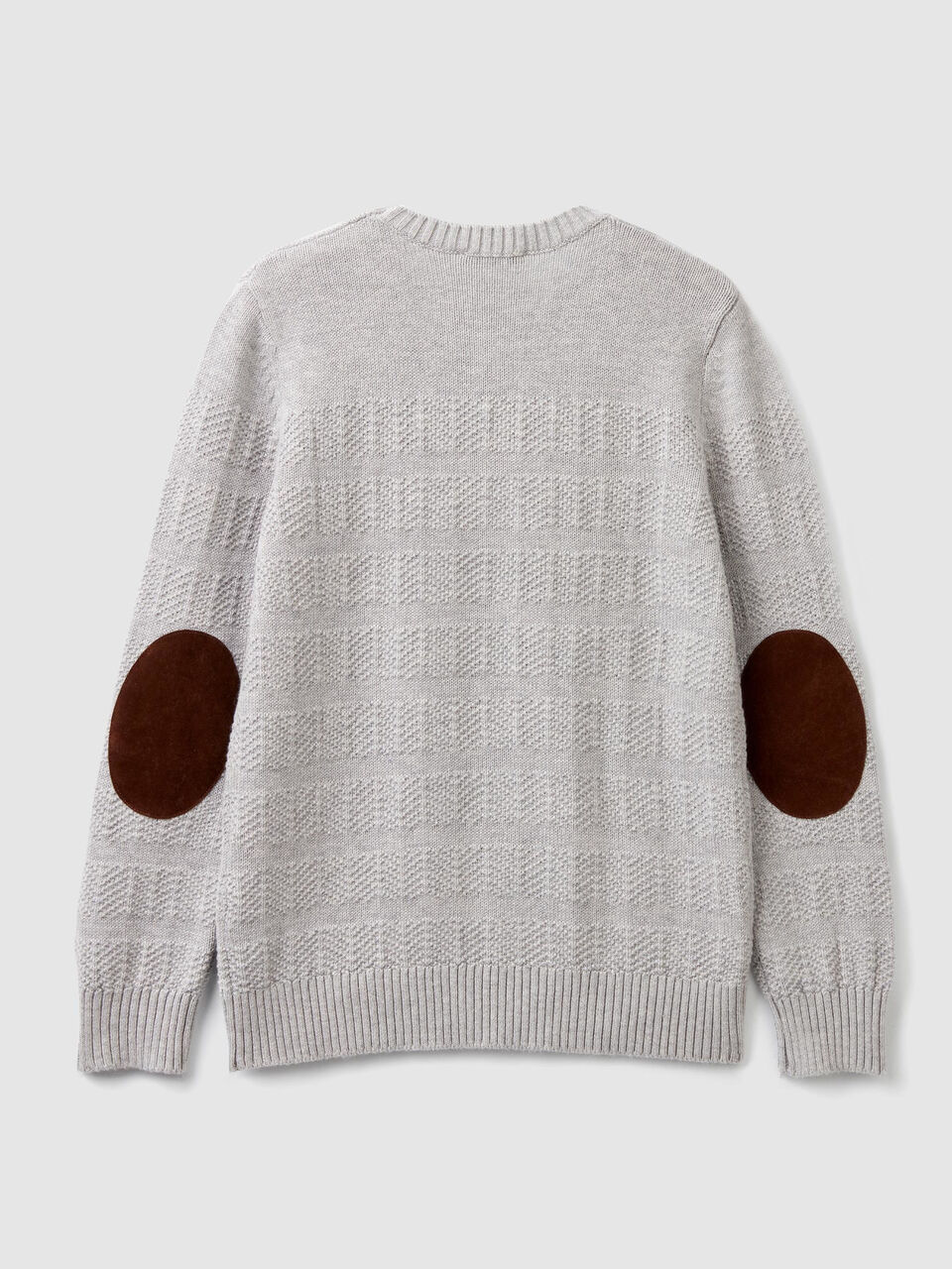 Pull avec pièces image number 2